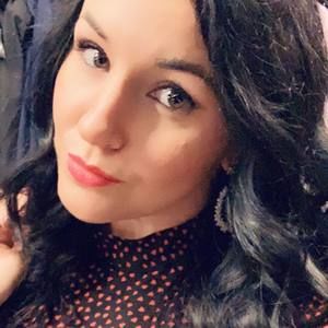 Meet your Posher, Leah